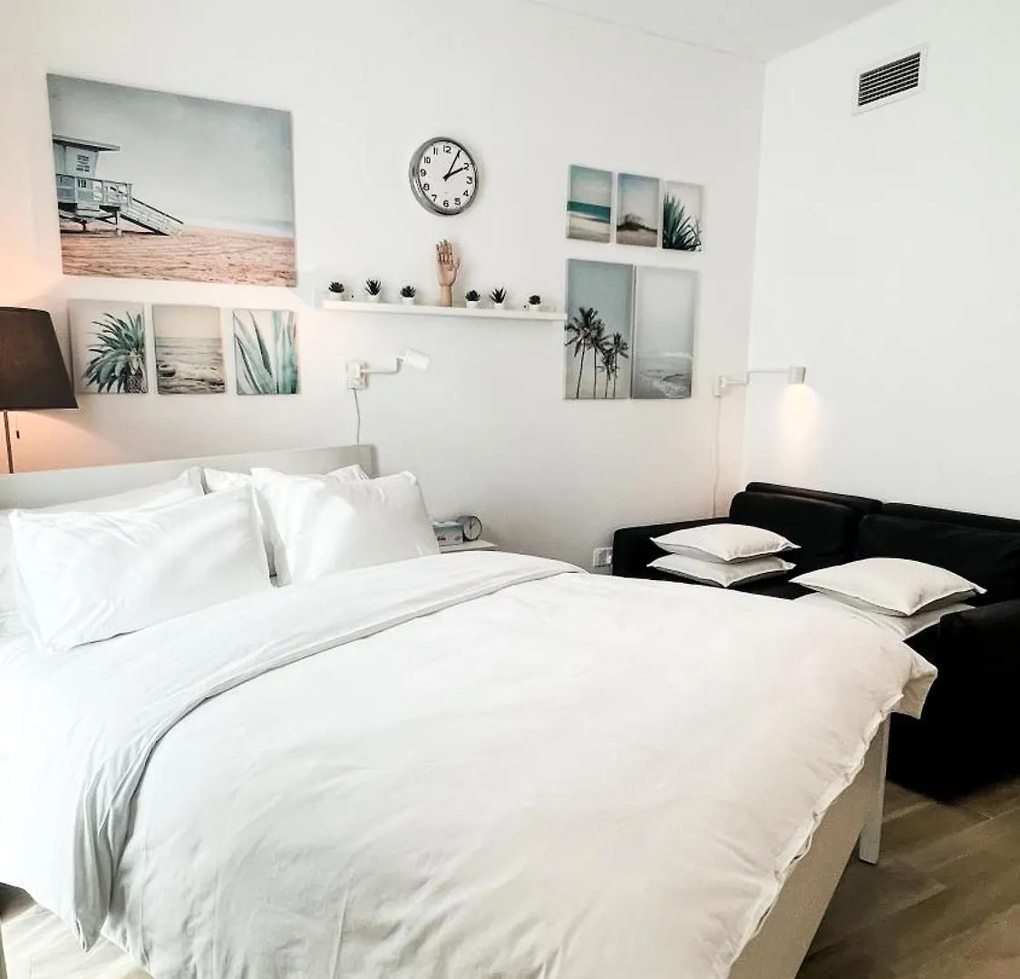 Διαμέρισμα 3-Bedroom With Canal Views Voyage Αμπού Ντάμπι