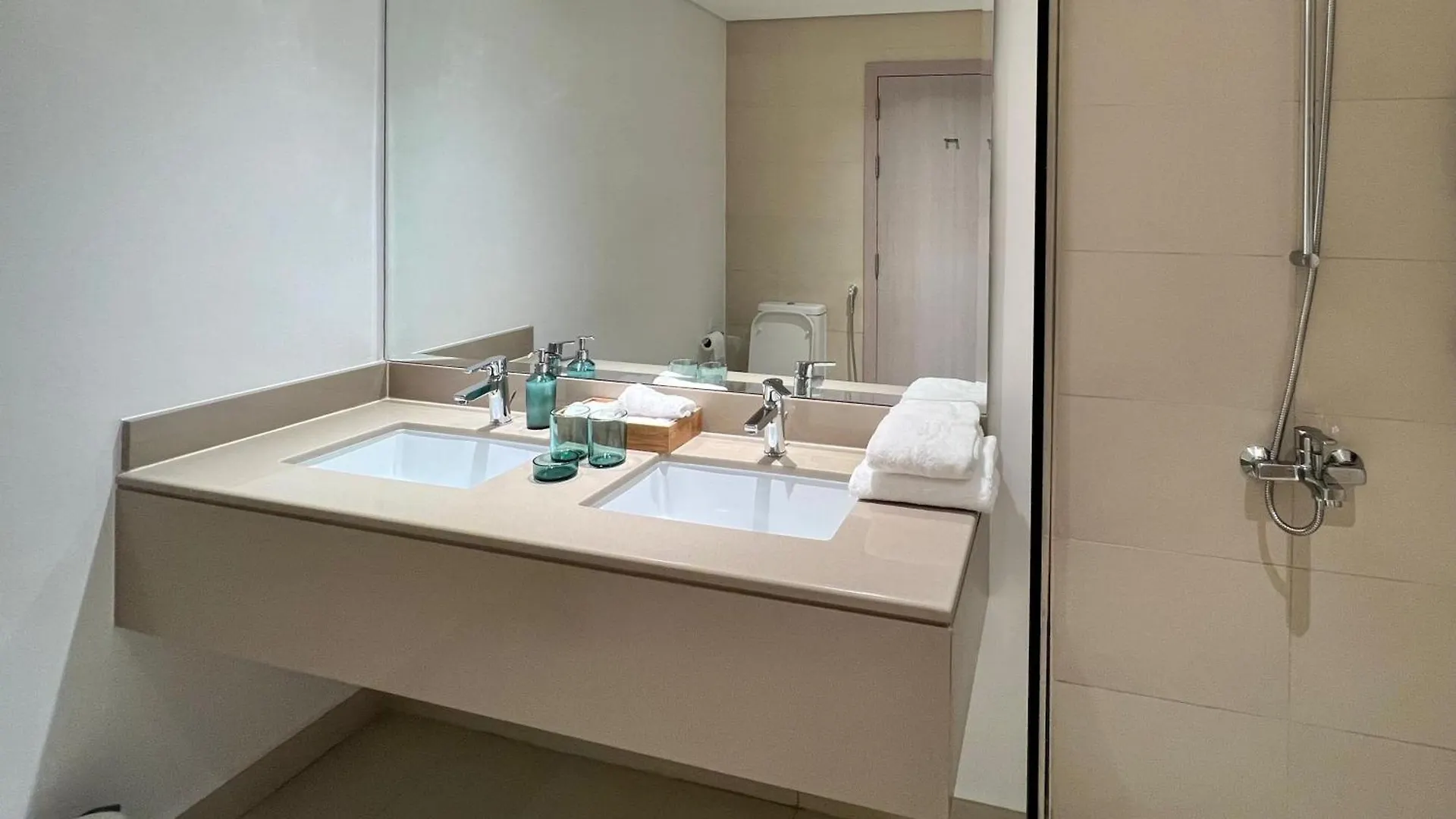 Διαμέρισμα 3-Bedroom With Canal Views Voyage Αμπού Ντάμπι Ηνωμένα Αραβικά Εμιράτα