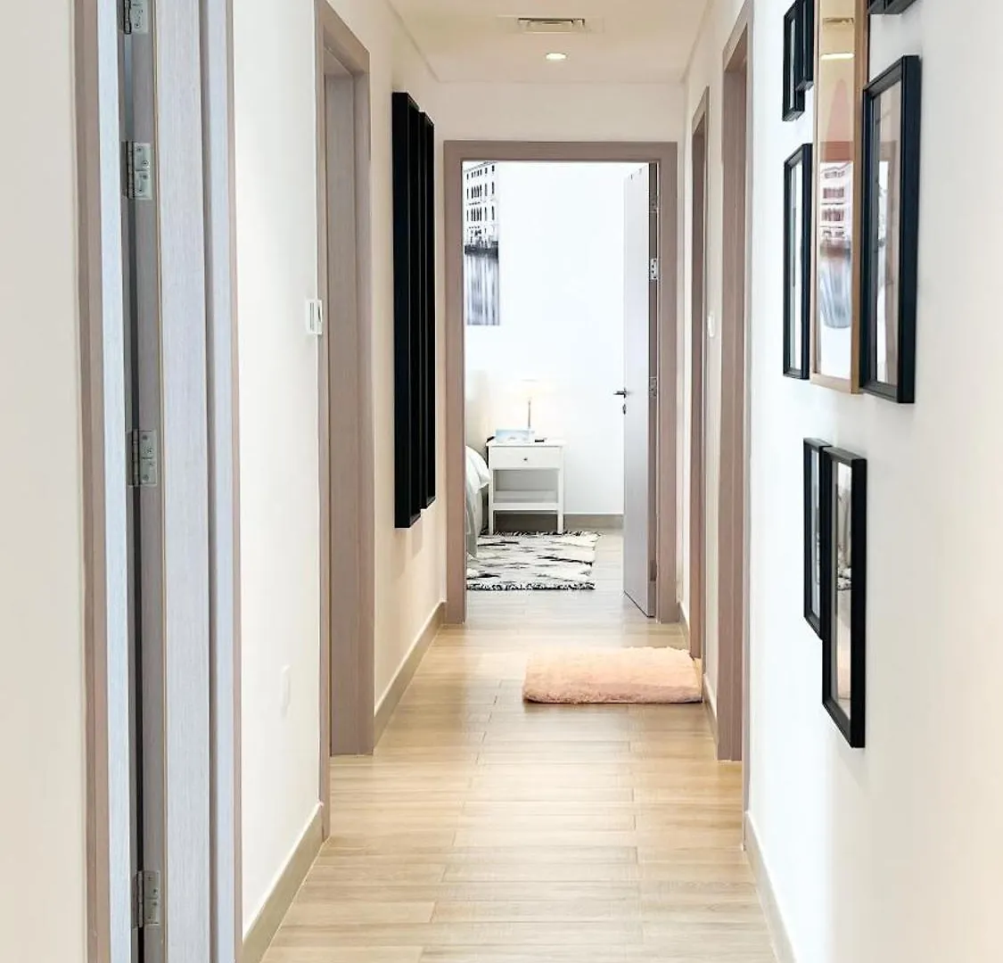3-Bedroom With Canal Views Voyage Abu Dhabi Appartamento